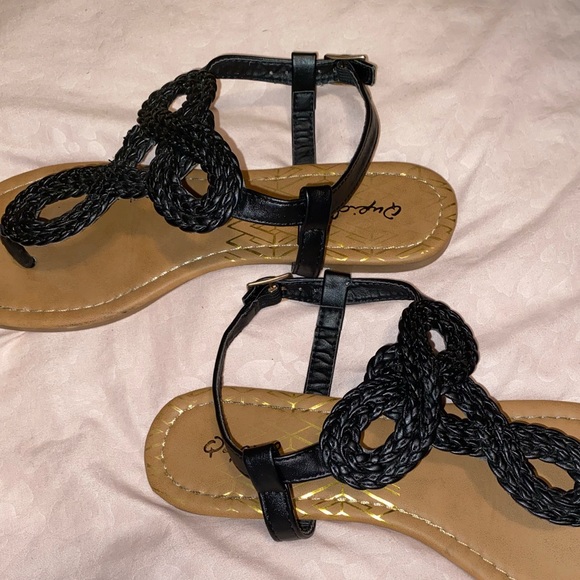 Sandals - Picture 2 of 2
